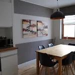 Iks Apartment *